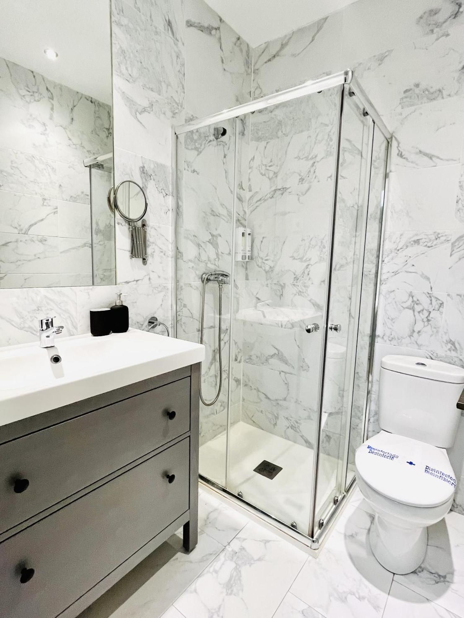 Dplace To Be - Luxury Apartment In Historic Center Madrid Habitación foto
