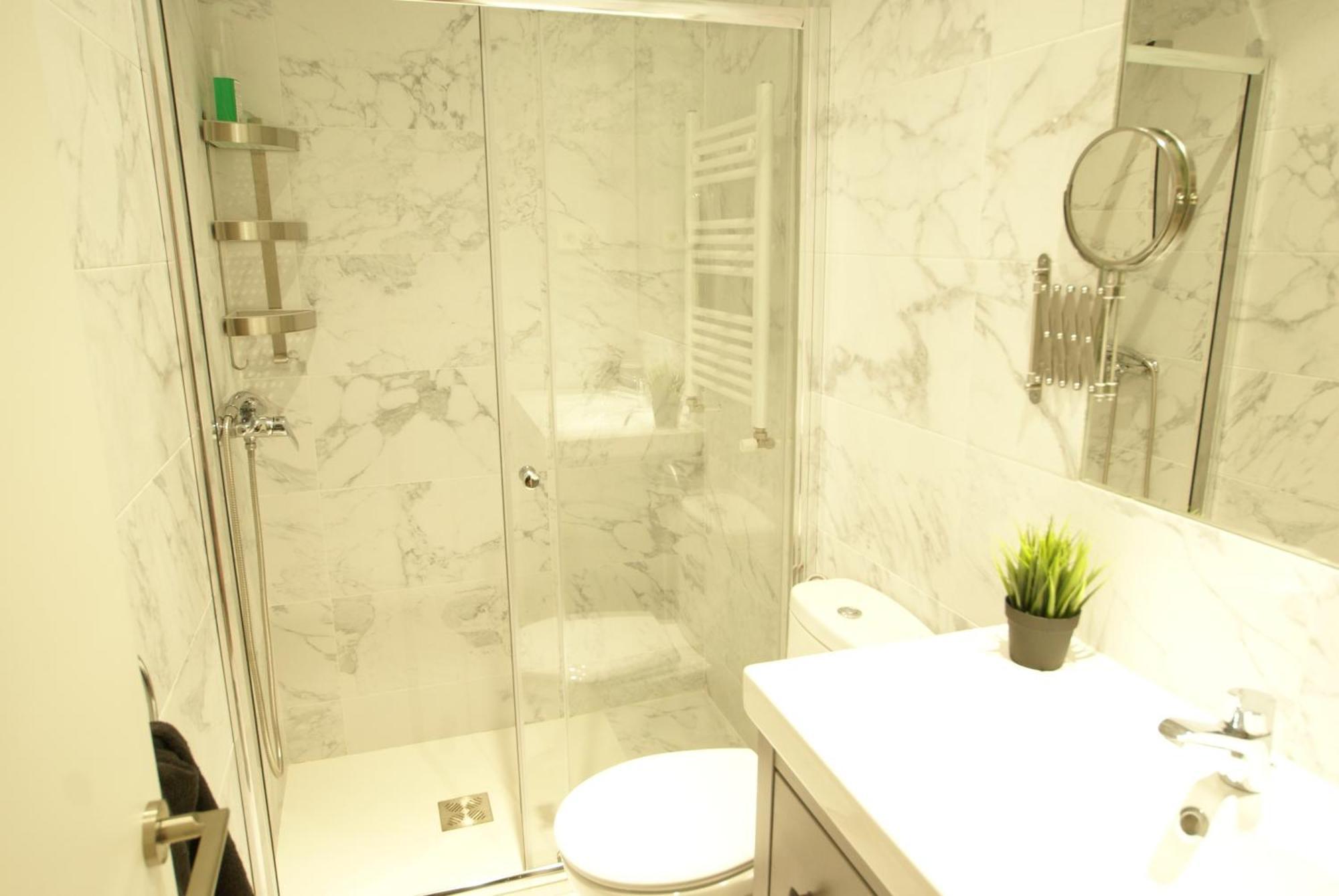 Dplace To Be - Luxury Apartment In Historic Center Madrid Habitación foto