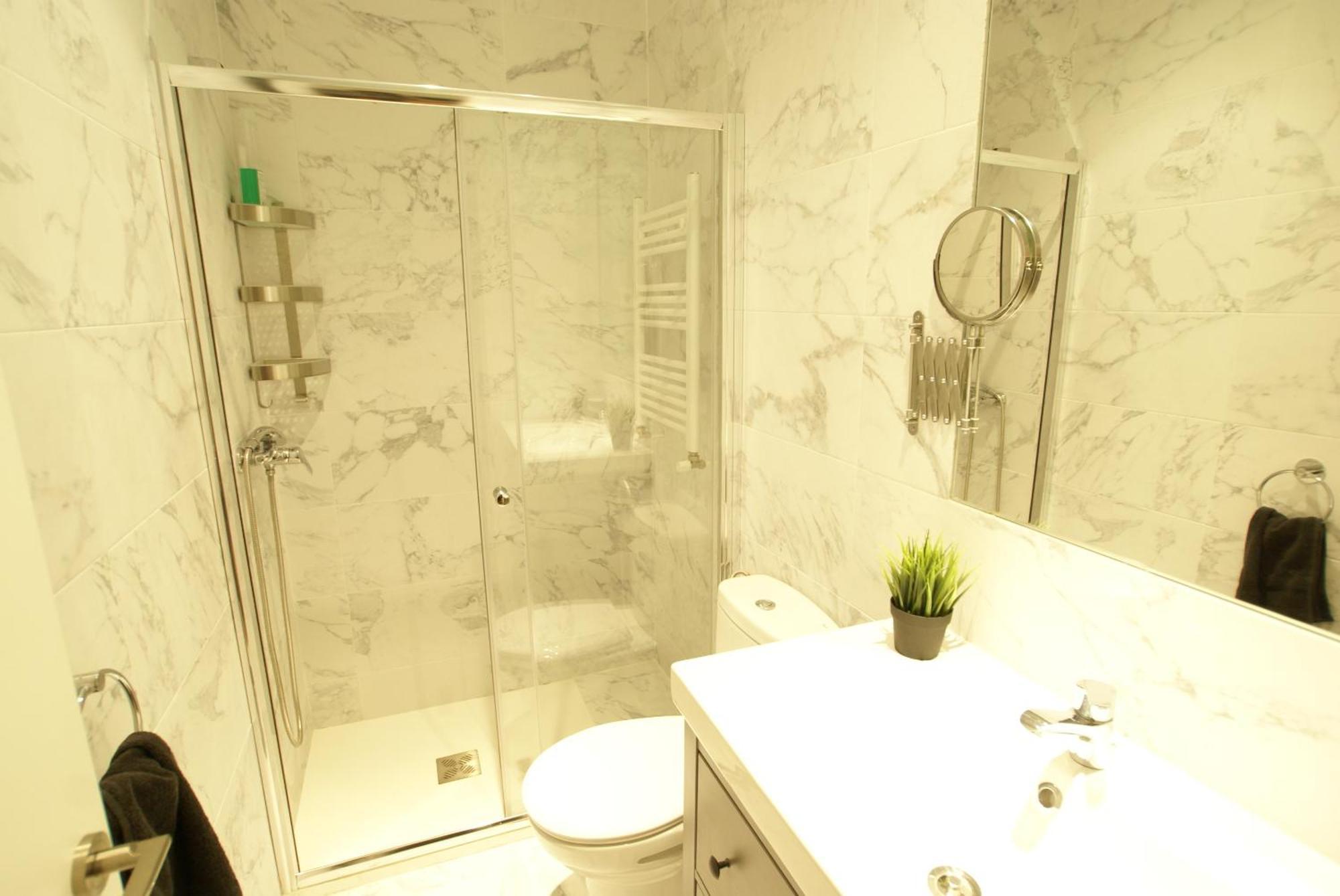 Dplace To Be - Luxury Apartment In Historic Center Madrid Habitación foto